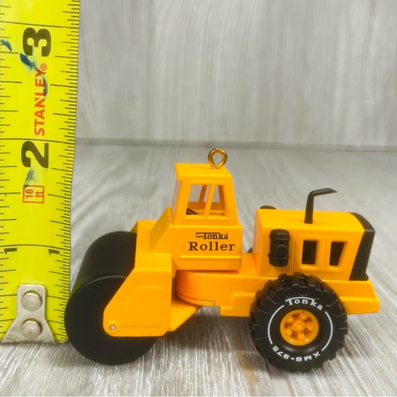 Tonka hallmark 2008 Mighty Roller steam roller tractor truck Christmas ornament - Picture 7 of 8